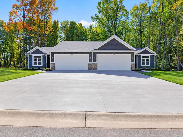 120 Creek Drive, Unit 38, Hart, MI 49420