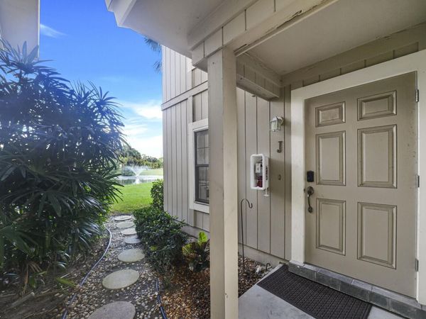 9169 SE RIVERFRONT Terrace, Unit J, Jupiter, FL 33469