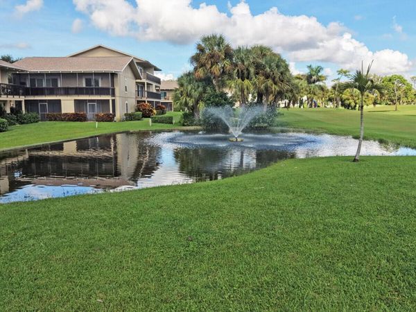 9169 SE RIVERFRONT Terrace, Unit J, Jupiter, FL 33469