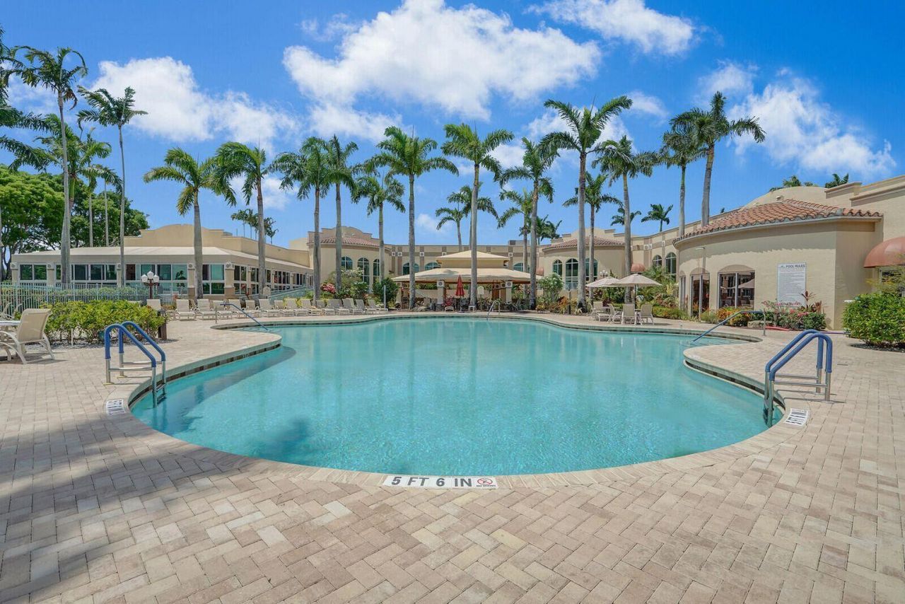 5874 Crystal Shores Drive, Unit 308, Boynton Beach, FL 33437 Photo