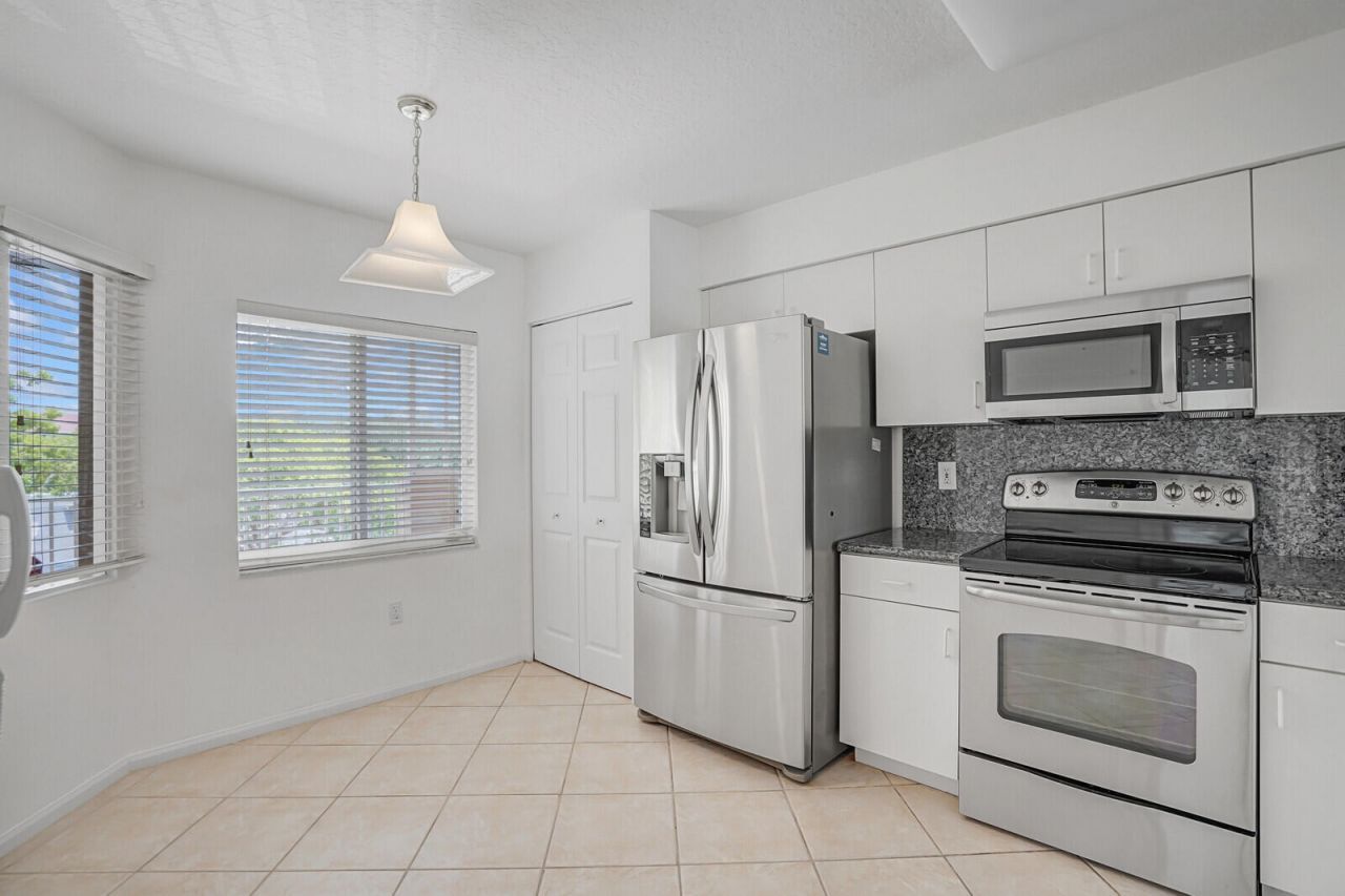 5874 Crystal Shores Drive, Unit 308, Boynton Beach, FL 33437 Photo