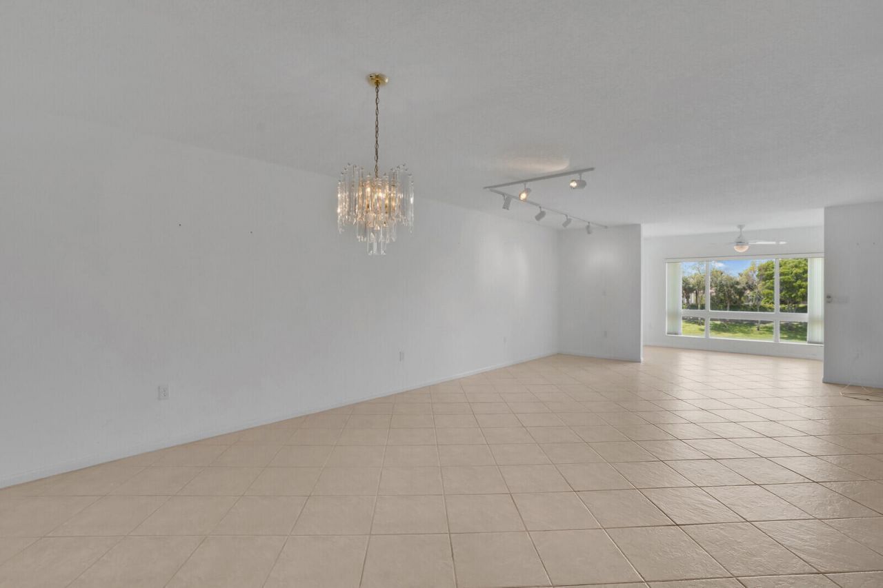 5874 Crystal Shores Drive, Unit 308, Boynton Beach, FL 33437 Photo