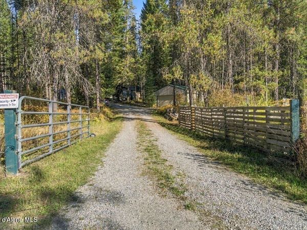 315 Old Homestead RD , Careywood, ID 83809