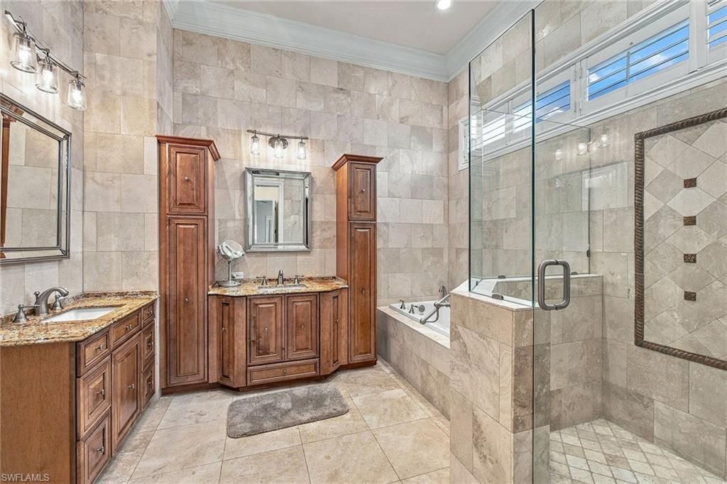 1324 Via Portofino, Naples, FL 34108 Photo