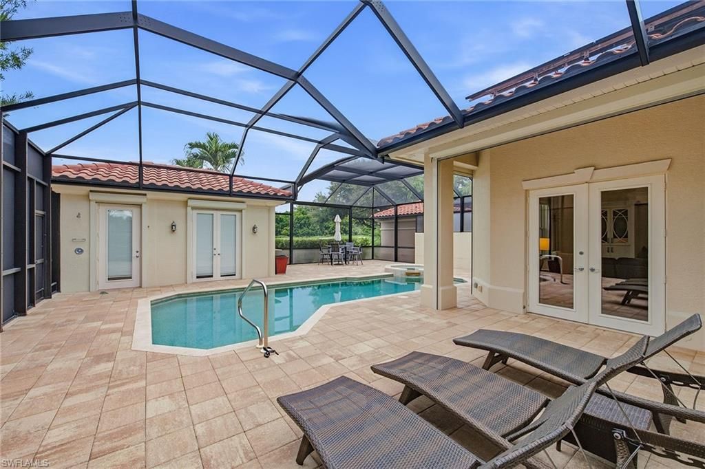 1324 Via Portofino, Naples, FL 34108 Photo
