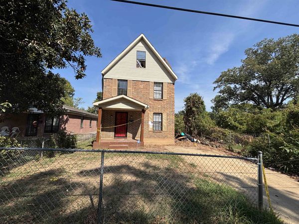 288 ADOLPHUS AVE, Memphis, TN 38106