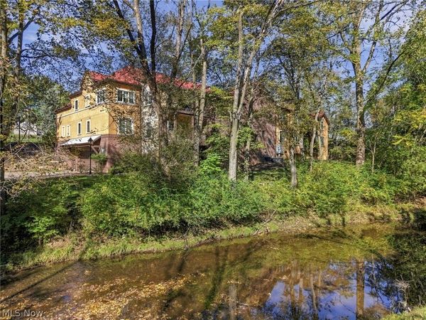 1412 S Main Street , Unit 104, North Canton, OH 44720