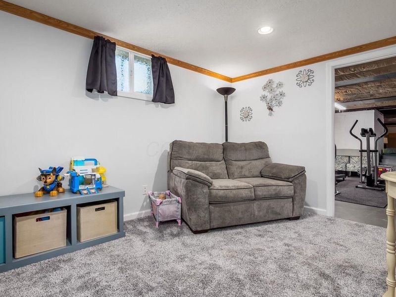 2033 Normandy Circle , Zanesville, OH 43701 Photo 30