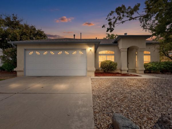6704 Mesa Solana Place NW, Albuquerque, NM 87120