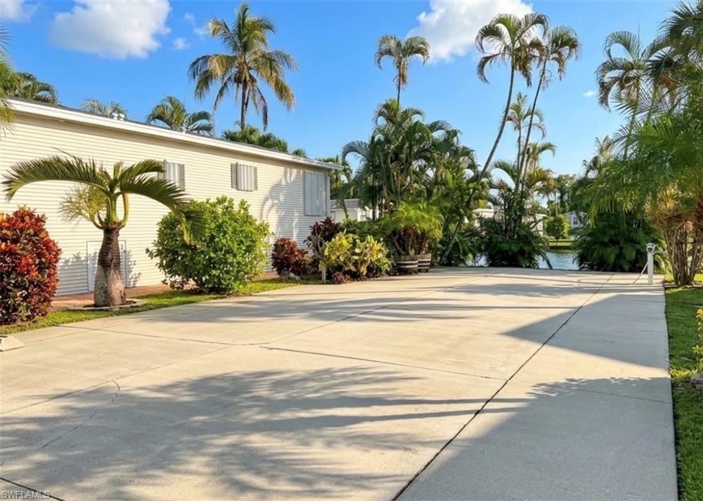 405 Imperial Wilderness Blvd , Naples, FL 34114 Photo