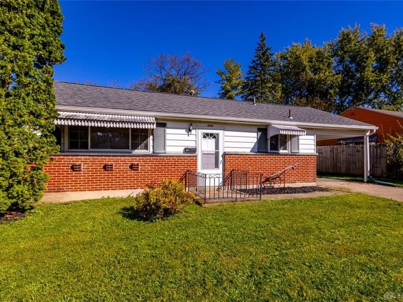 5027 Hackett Drive, Dayton, OH 45417 Photo 2