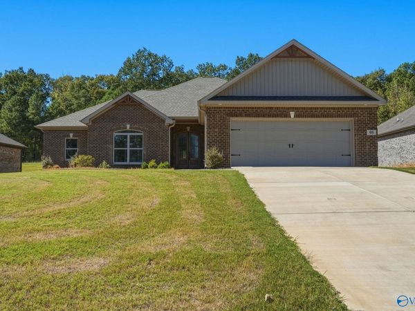 95 Hawthorn Way, Trinity, AL 35673