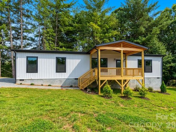 36 Aladdin Drive, Unit 3, Leicester, NC 28748