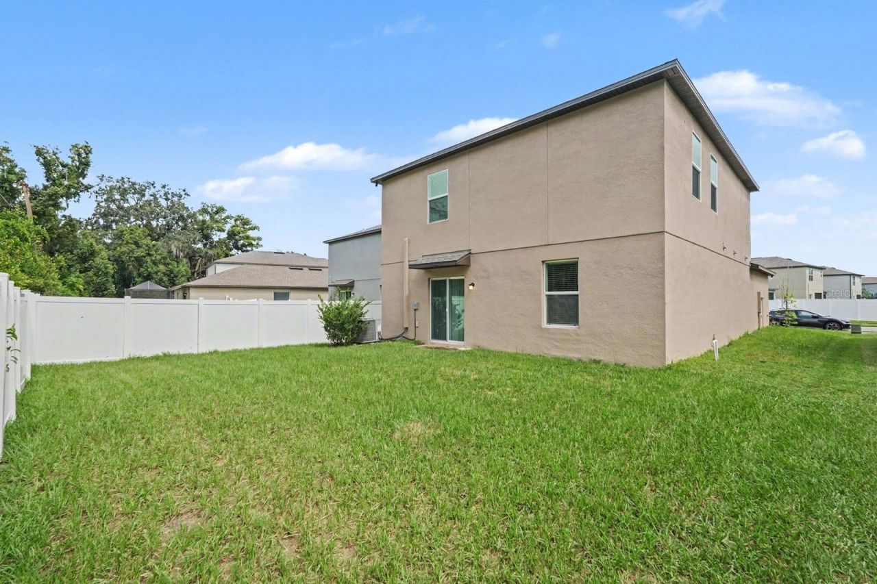 6259 Back Forty Loop, Zephyrhills, FL 33541 Photo