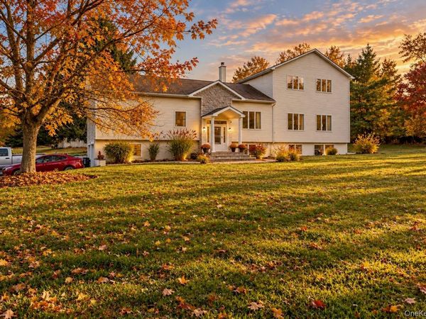 658 Waterbury Hill Road , Lagrangeville, NY 12540