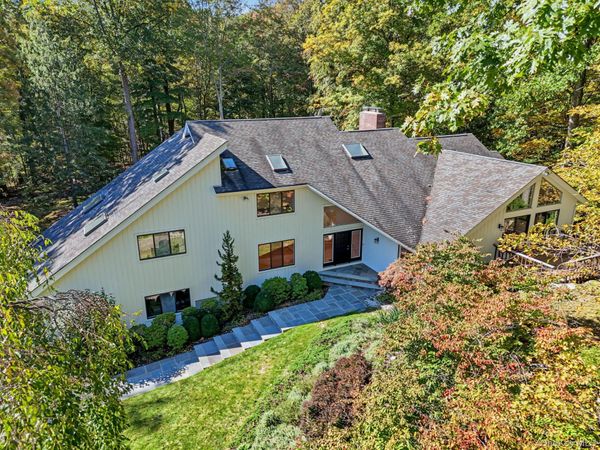 4 Stone Hollow Way , Armonk, NY 10504