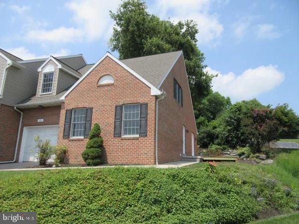 310 PENNRIDGE AVENUE , MOUNTVILLE, PA 17554