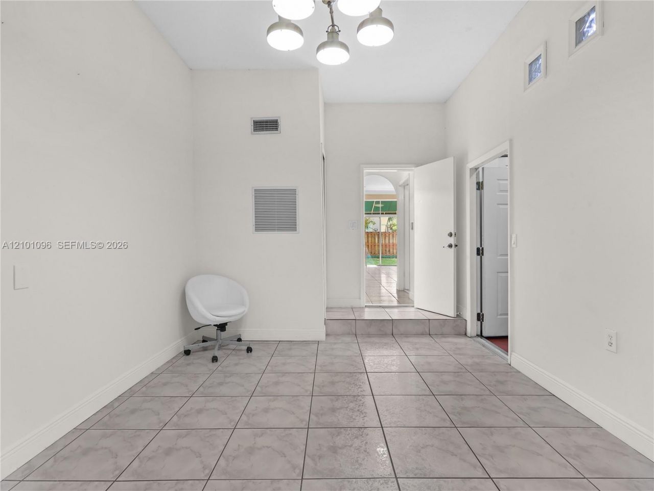 9776 NW 30th St, Doral, FL 33172 Photo