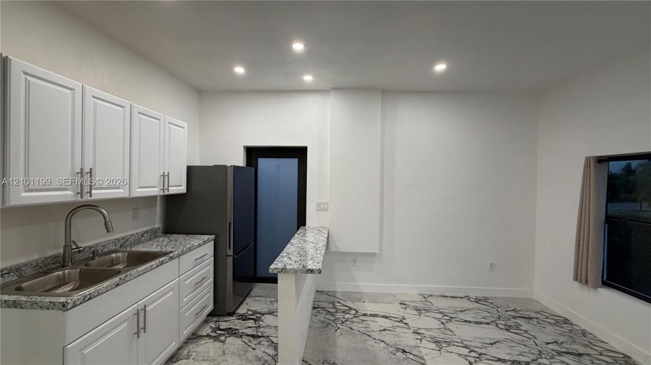 15350 SW 11 St, Miami, FL 33194 Photo