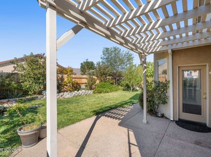 10295 Lucente Way, Reno, NV 89521 Photo