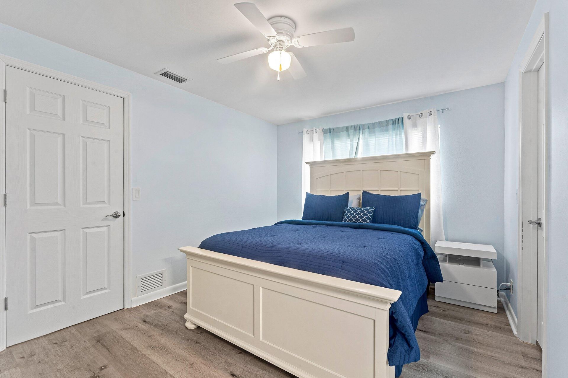 742 Laurel Drive, West Palm Beach, FL 33403 Photo