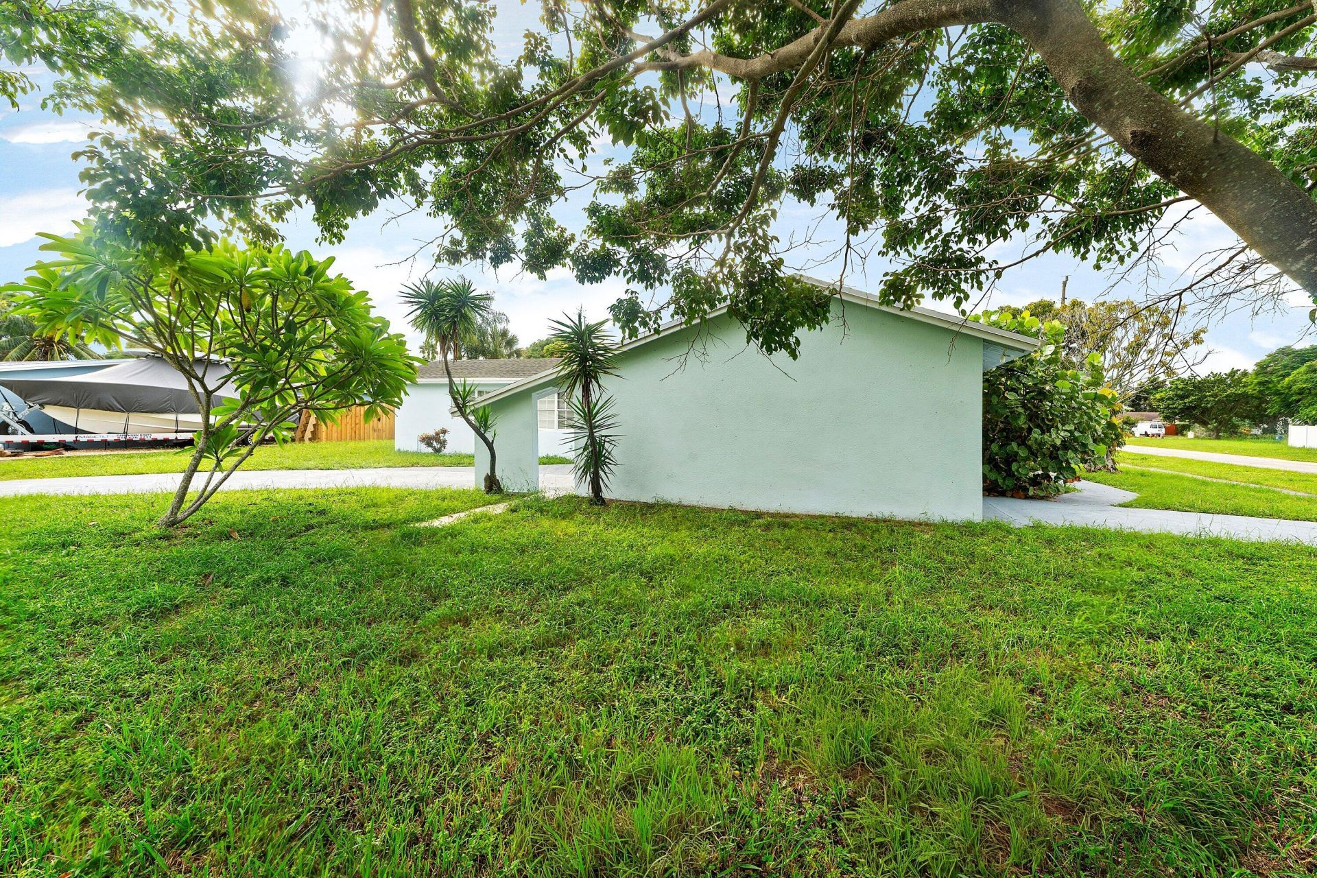 742 Laurel Drive, West Palm Beach, FL 33403 Photo