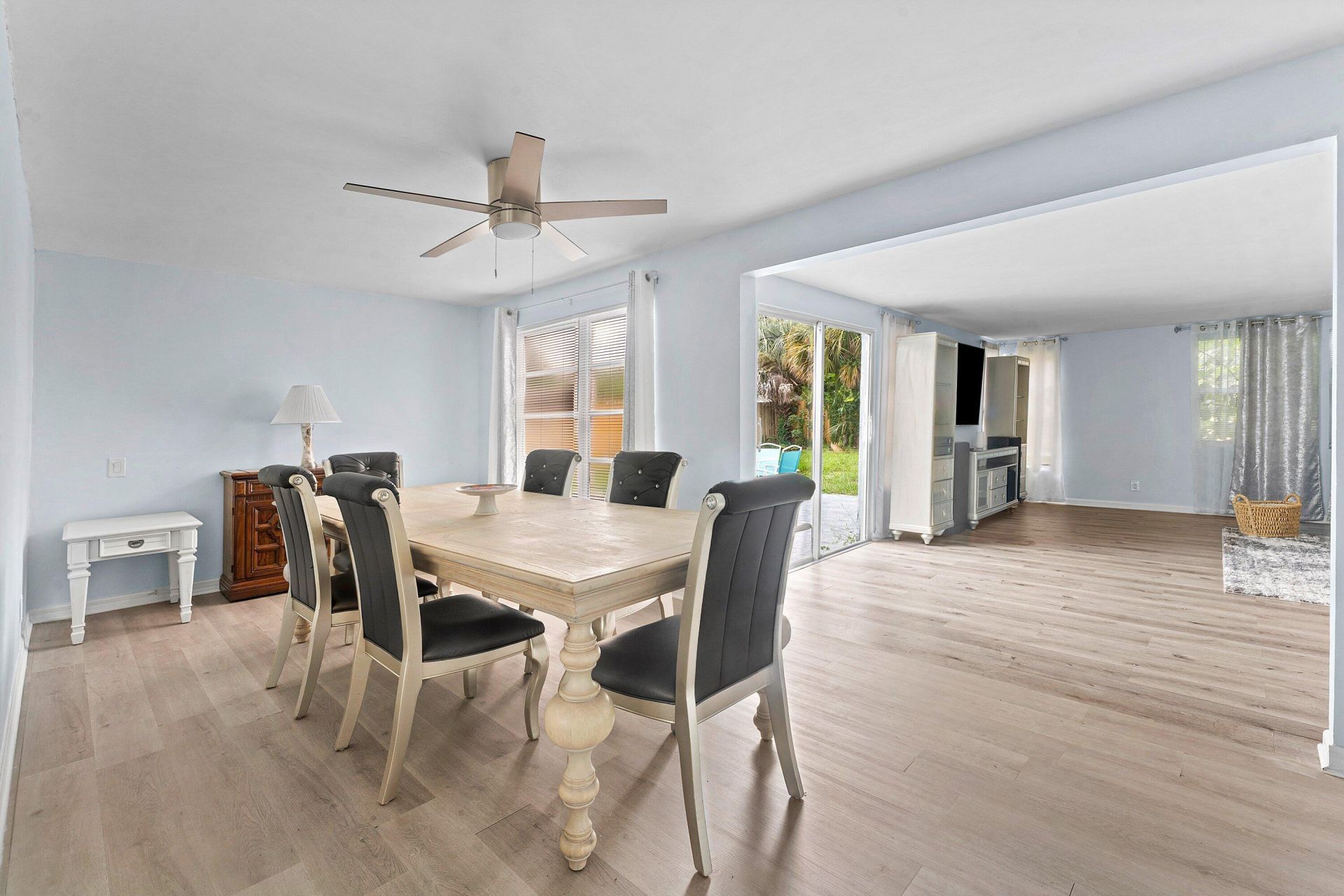 742 Laurel Drive, West Palm Beach, FL 33403 Photo