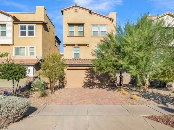 811 N Water Street , Henderson, NV 89015
