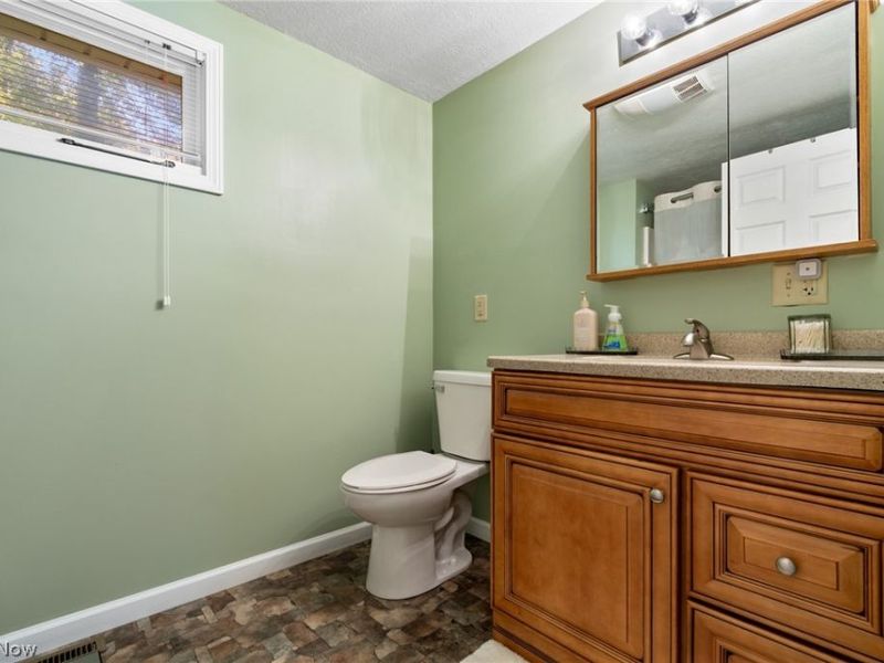 20 Pontiac Trail, Malvern, OH 44644 Photo 17