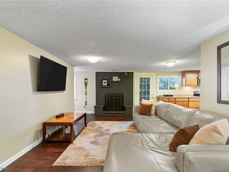 20 Pontiac Trail, Malvern, OH 44644 Photo 8