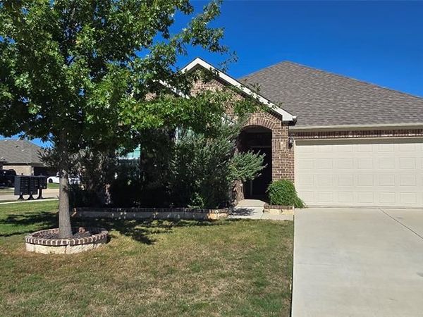 2516 Linwood Drive, Mansfield, TX 76084