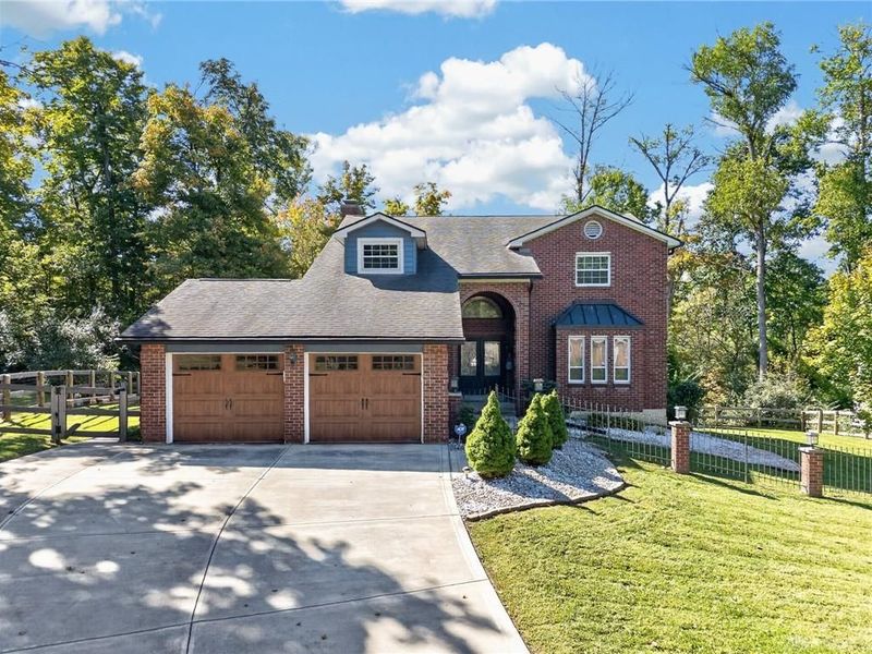 5659 Zaring Drive, West Chester, OH 45069 Photo 1