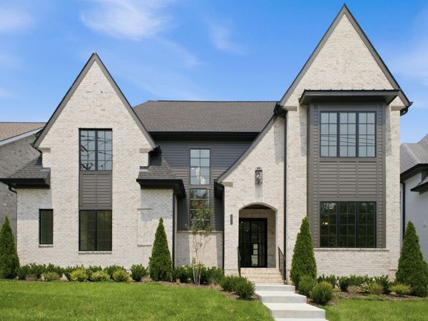 2958 Del Rio Pike , Franklin, TN 37069