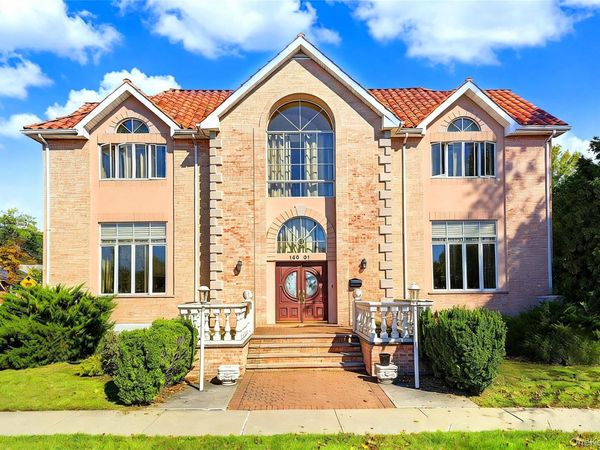 160-01 13 Avenue, Whitestone, NY 11357