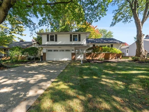 1833 Aldersgate Drive , Lyndhurst, OH 44124