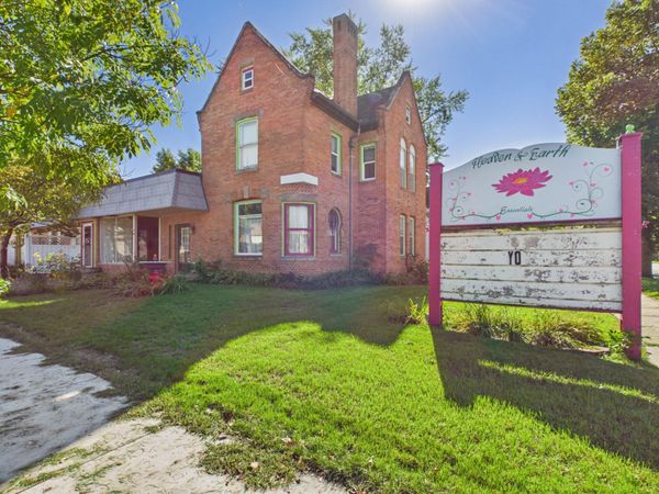 605 Main Street S, Sauk Centre, MN 56378
