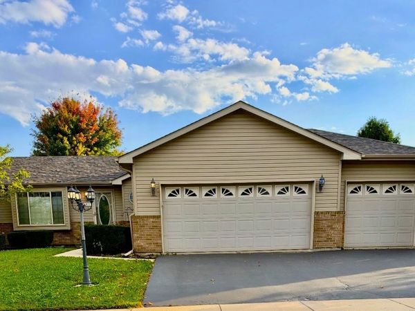 6810 Hadrian Drive, Joliet, IL 60431
