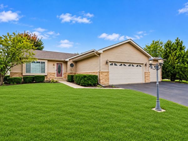 6810 Hadrian Drive , Joliet, IL 60431