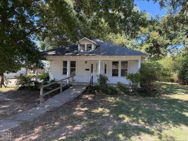 1410 Jefferson Avenue, Jonesboro, AR 72401