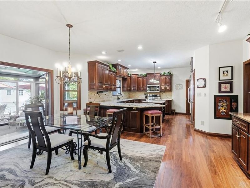2099 Hedge Gate Boulevard, Beavercreek, OH 45431 Photo 16
