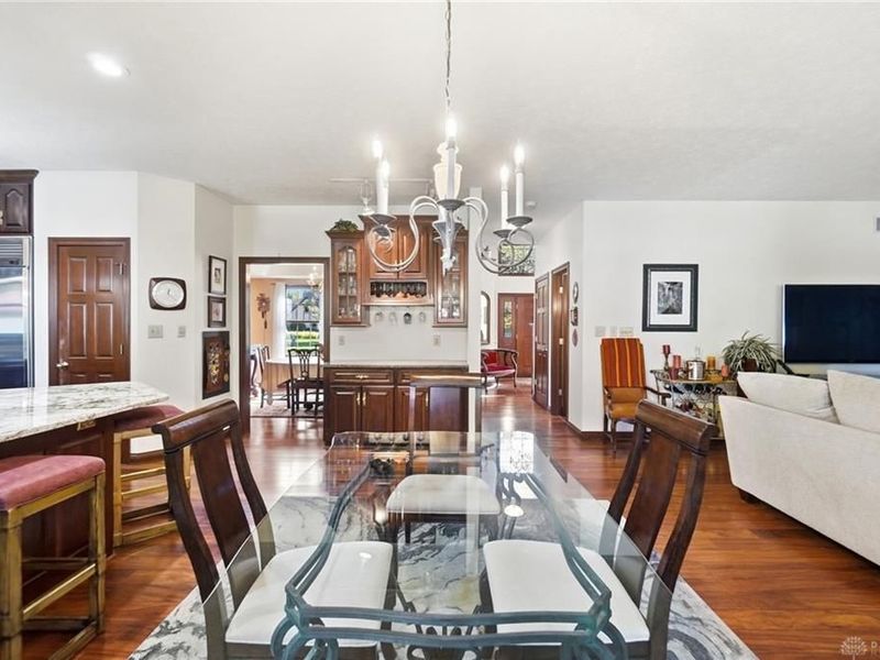 2099 Hedge Gate Boulevard, Beavercreek, OH 45431 Photo 18