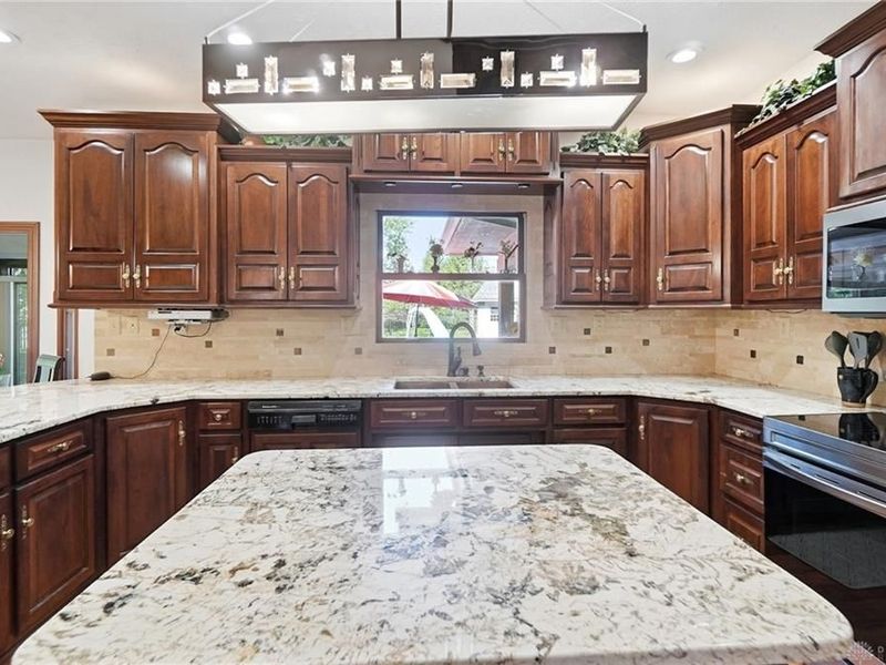 2099 Hedge Gate Boulevard, Beavercreek, OH 45431 Photo 22