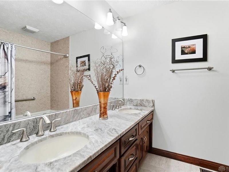 2099 Hedge Gate Boulevard, Beavercreek, OH 45431 Photo 44