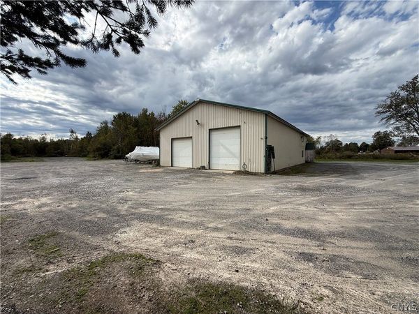548 State Route 31 , Bridgeport, NY 13030
