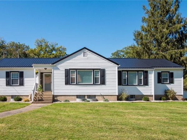2033 Normandy Circle , Zanesville, OH 43701