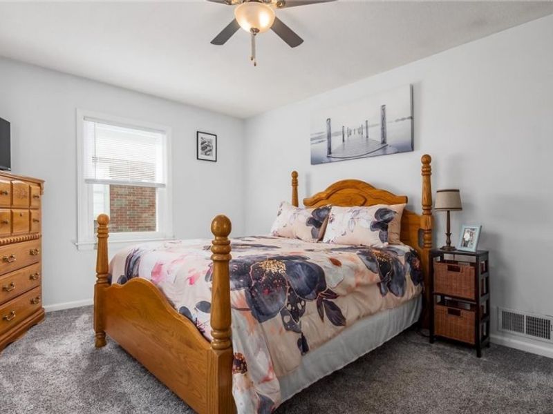 2033 Normandy Circle, Zanesville, OH 43701 Photo 21