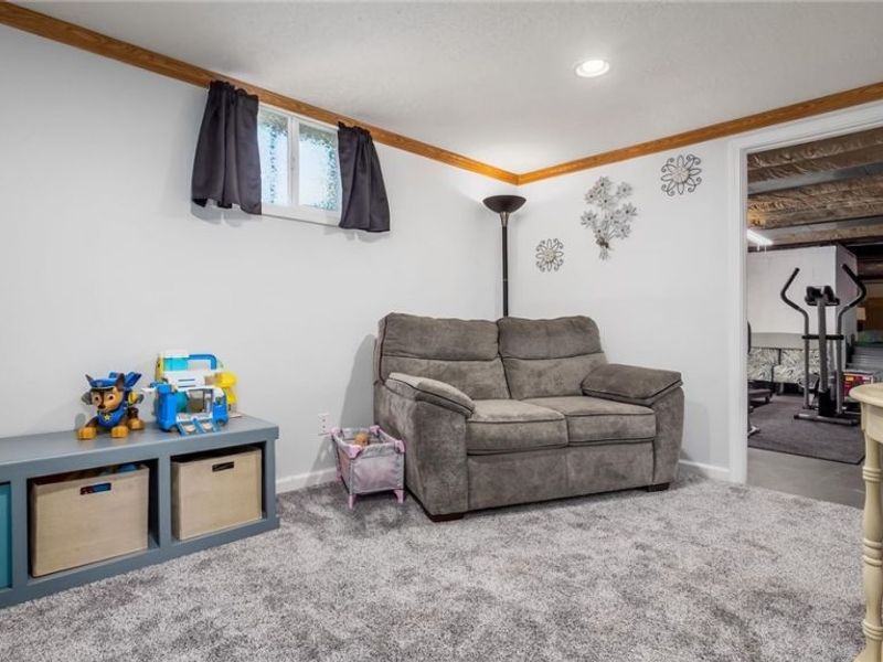2033 Normandy Circle, Zanesville, OH 43701 Photo 23