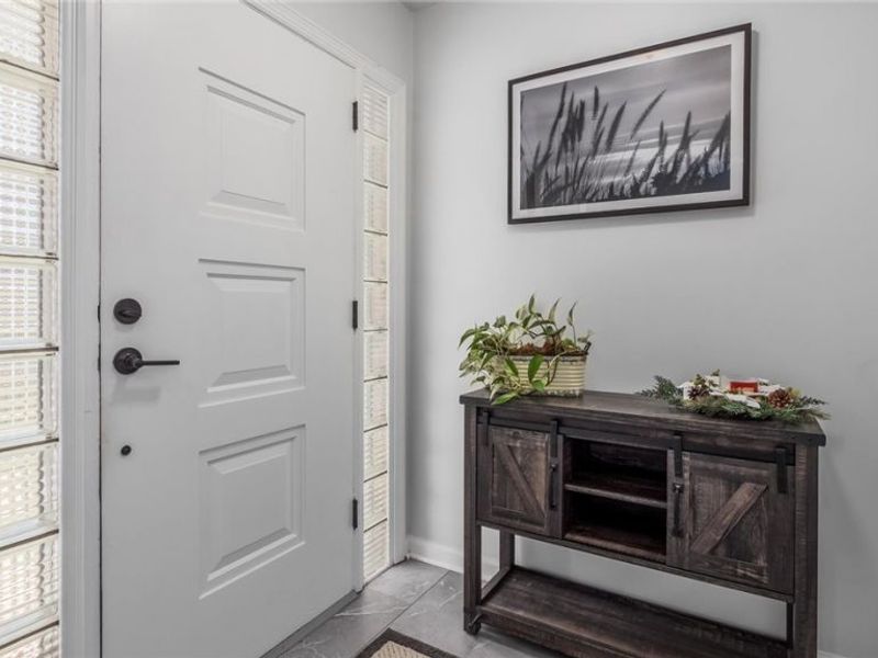 2033 Normandy Circle, Zanesville, OH 43701 Photo 6