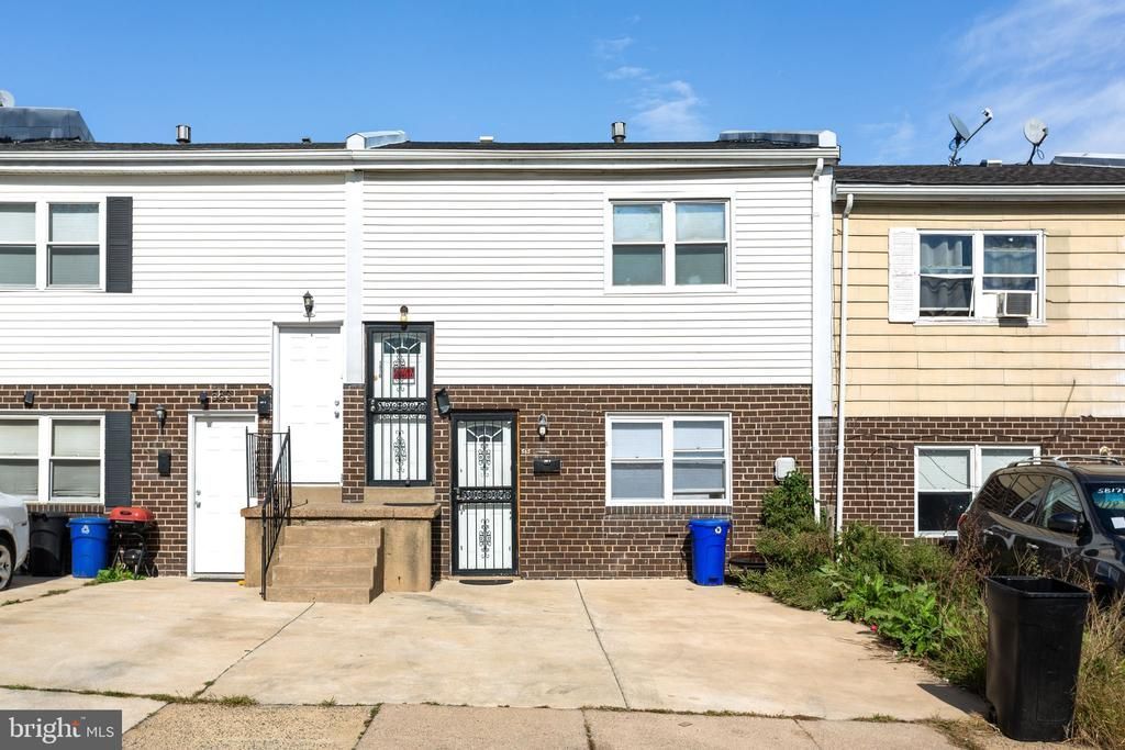 585 Allengrove Street, Philadelphia, PA 19120 Main Photo