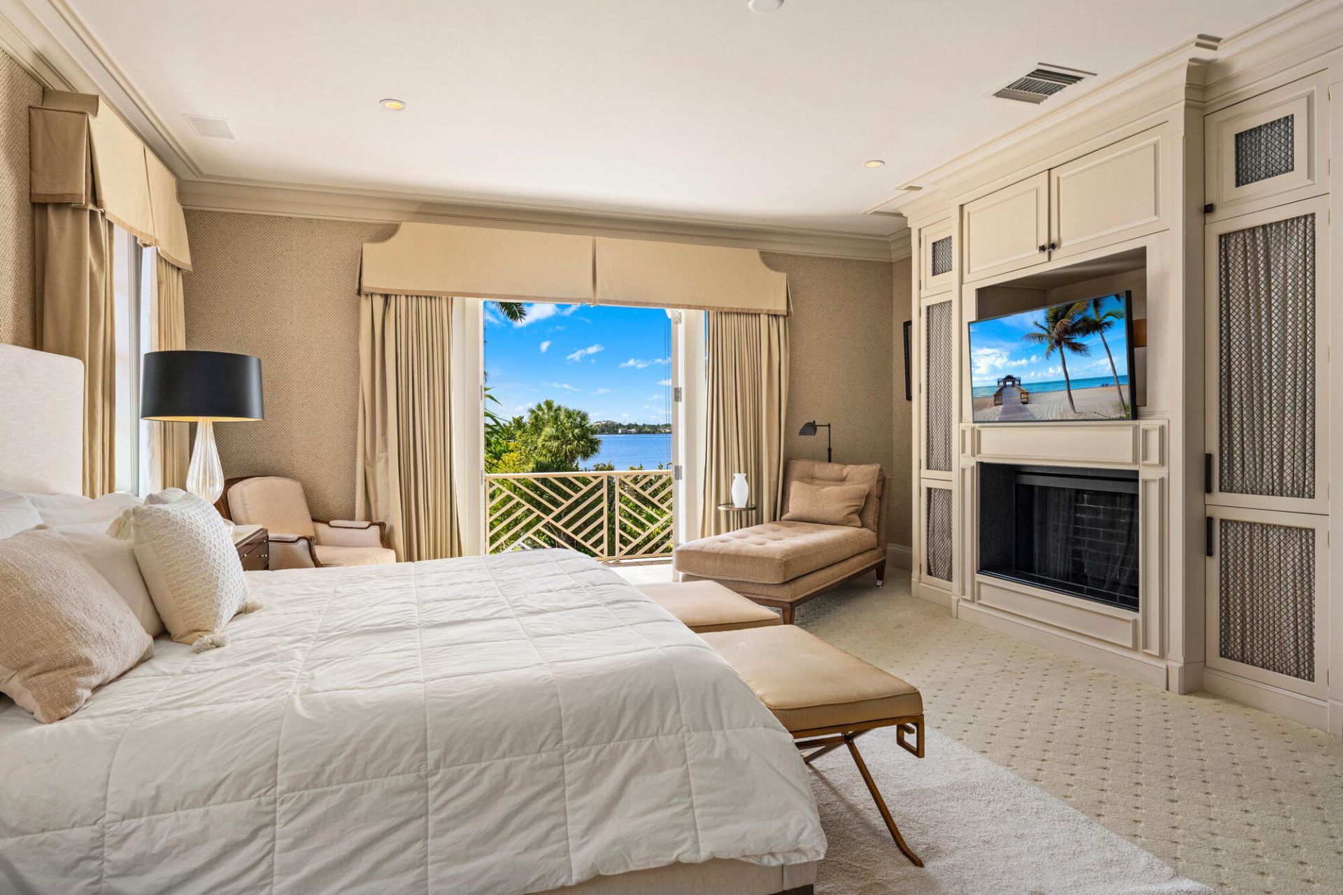 13 Via Vizcaya, Palm Beach, FL 33480 Photo